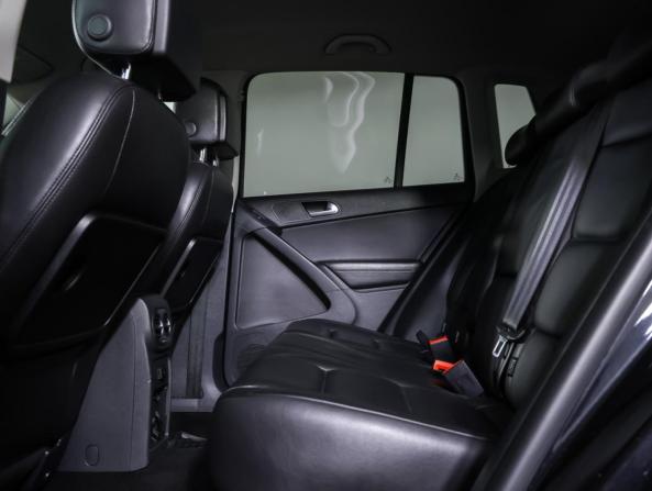 Volkswagen Tiguan I Рестайлинг с пробегом 2014 года, цена 1 196 000 рублей, 193900 км, внедорожник, Автокод Объявления