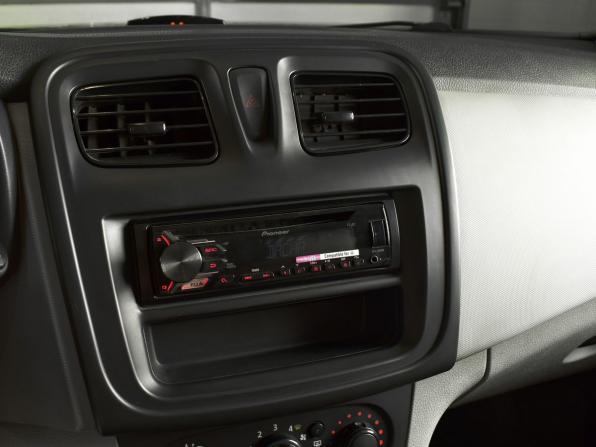 Renault Sandero II с пробегом 2014 года, цена 649 995 рублей, 92610 км, хэтчбек, Автокод Объявления