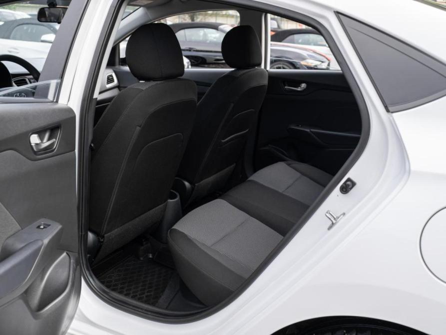 Hyundai Solaris II Рестайлинг Сочи  - изображение 11
