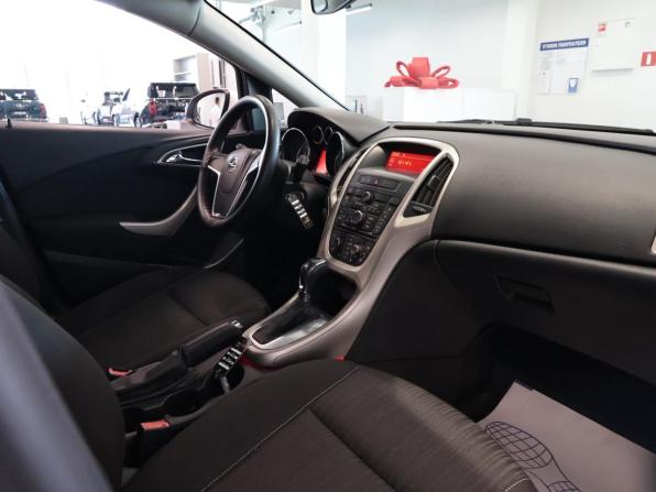 Opel Astra J с пробегом 2011 года, цена 660 000 рублей, 158073 км, универсал, Автокод Объявления