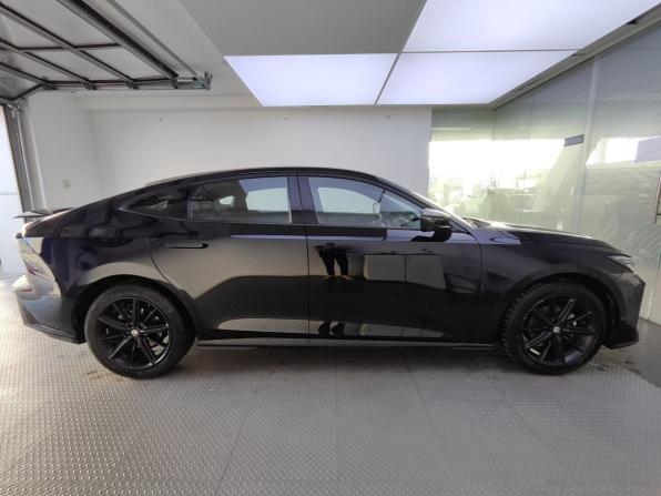 Changan UNI-V I с пробегом 2023 года, цена 2 150 000 рублей, 66794 км, лифтбек, Автокод Объявления