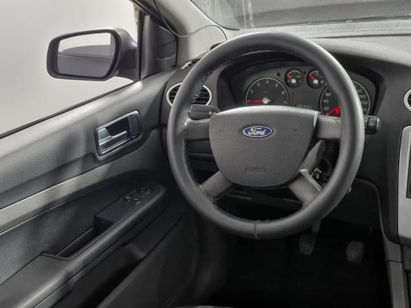 Ford Focus II с пробегом 2005 года, цена 339 000 рублей, 185703 км, седан, Автокод Объявления
