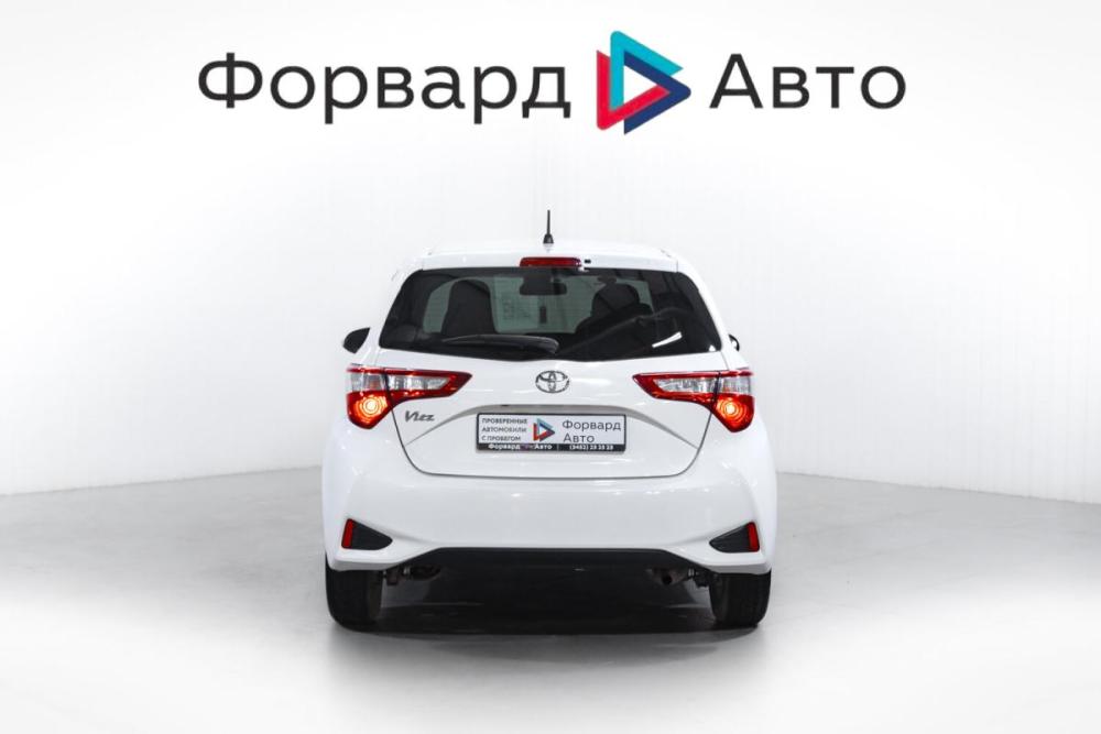 Toyota Vitz III (XP130) Рестайлинг 2 Тюмень  - изображение 7