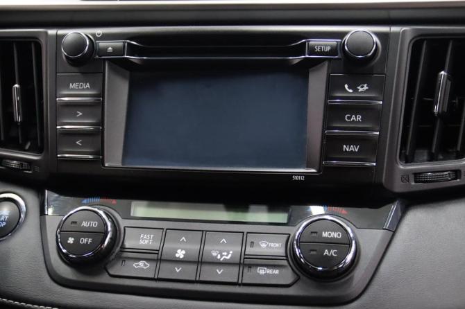 Toyota RAV4 IV (XA40) Рестайлинг с пробегом 2016 года, цена 2 695 950 рублей, 63777 км, внедорожник, Автокод Объявления