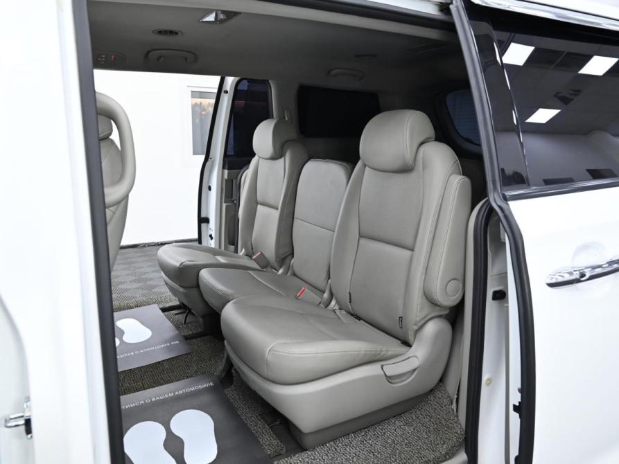 Kia Carnival III Москва  - изображение 15