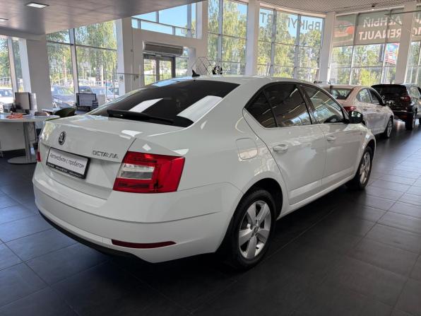 Skoda Octavia III (A7) Рестайлинг с пробегом 2020 года, цена 1 888 000 рублей, 117810 км, лифтбек, Автокод Объявления