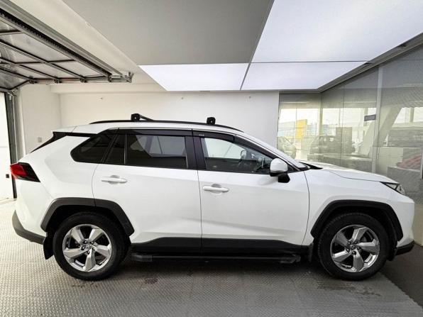 Toyota RAV4 V (XA50) с пробегом 2021 года, цена 3 899 000 рублей, 73500 км, внедорожник, Автокод Объявления