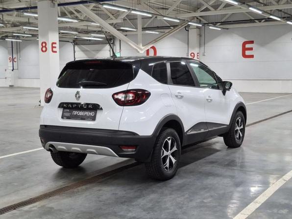 Renault Kaptur I Рестайлинг с пробегом 2021 года, цена 1 395 000 рублей, 56800 км, внедорожник, Автокод Объявления