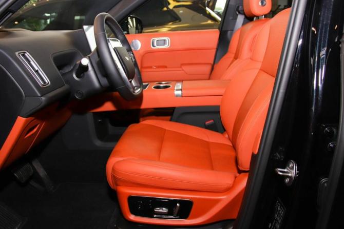 Новый Li Auto (Lixiang) L9 I Рестайлинг 2025 года, цена 12 282 985 рублей, внедорожник, Автокод Объявления
