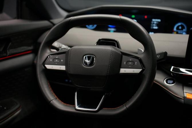 Changan UNI-V I с пробегом 2024 года, цена 2 398 000 рублей, 39500 км, лифтбек, Автокод Объявления