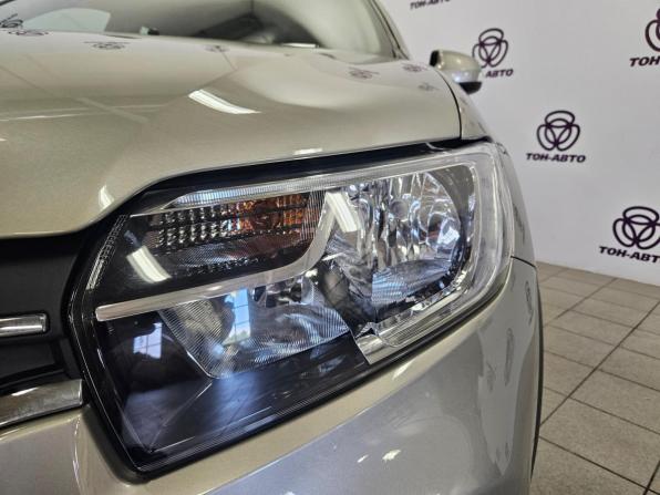 Renault Sandero II Рестайлинг с пробегом 2022 года, цена 1 385 000 рублей, 25275 км, хэтчбек, Автокод Объявления