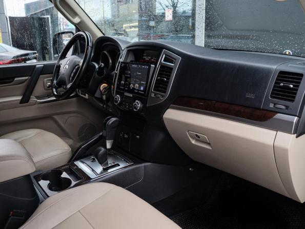 Mitsubishi Pajero IV Рестайлинг 2 с пробегом 2019 года, цена 3 170 000 рублей, 91217 км, внедорожник, Автокод Объявления