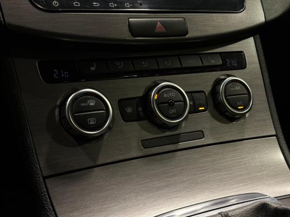 Volkswagen Passat B7 с пробегом 2013 года, цена 650 000 рублей, 337583 км, седан, Автокод Объявления