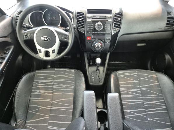 Kia Venga I с пробегом 2013 года, цена 1 099 000 рублей, 109571 км, компактвэн, Автокод Объявления