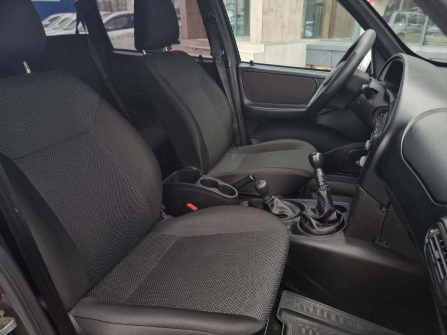 Chevrolet Niva I Рестайлинг Архангельск  - изображение 9