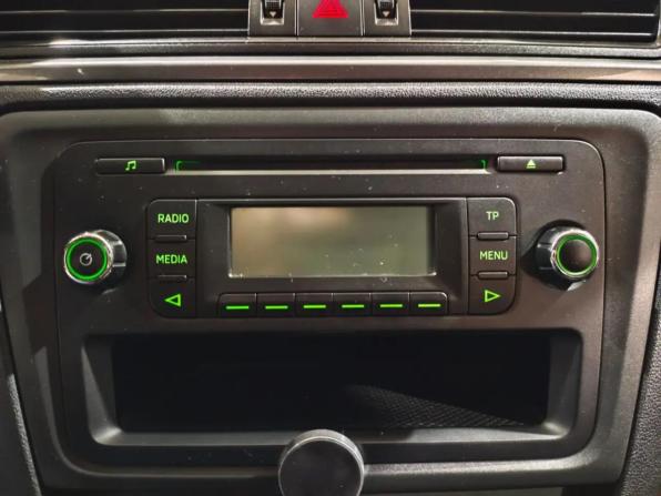 Skoda Rapid I с пробегом 2014 года, цена 1 059 000 рублей, 104000 км, седан, Автокод Объявления