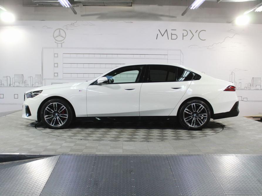 BMW 5 серии VIII (G60/G61/G68) Москва  - изображение 10