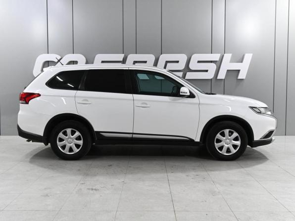 Mitsubishi Outlander III Рестайлинг с пробегом 2015 года, цена 1 829 000 рублей, 146335 км, внедорожник, Автокод Объявления