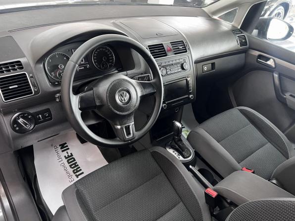 Volkswagen Touran I Рестайлинг 2 с пробегом 2011 года, цена 745 000 рублей, 264043 км, компактвэн, Автокод Объявления