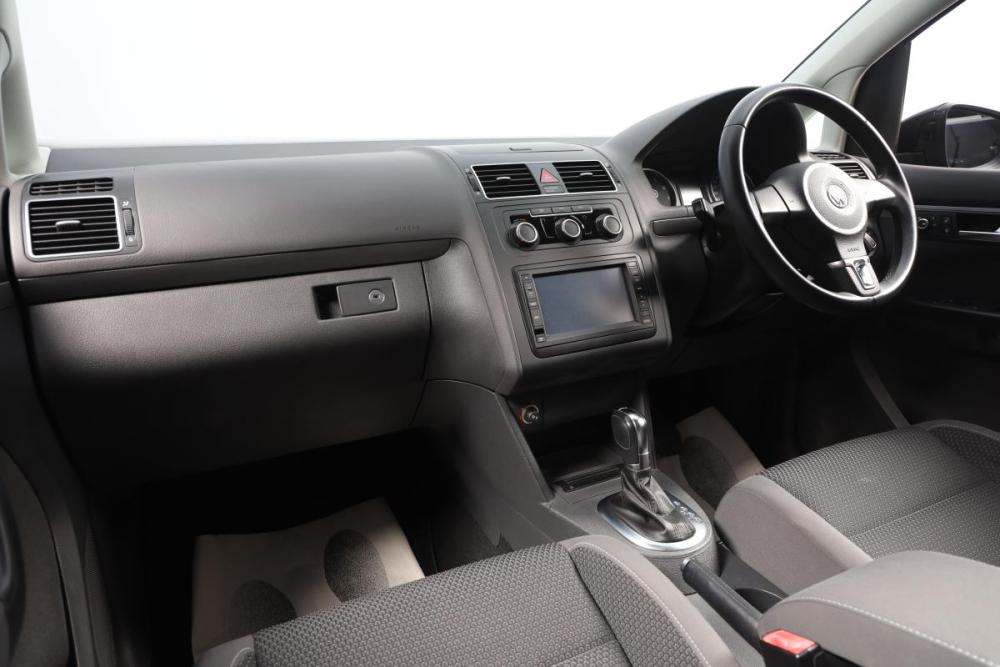 Volkswagen Touran I Рестайлинг 2 Новосибирск  - изображение 8