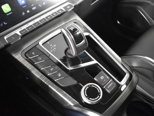 Geely Atlas Pro с пробегом 2024 года, цена 2 283 100 рублей, 32667 км, внедорожник, Автокод Объявления