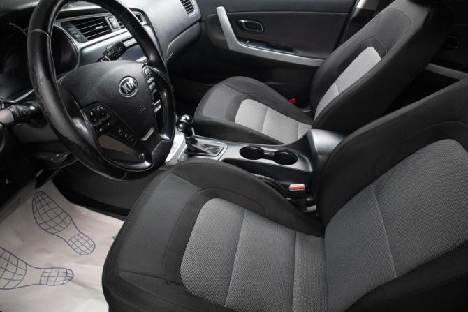 Kia Ceed II Рестайлинг с пробегом 2016 года, цена 1 269 000 рублей, 183654 км, хэтчбек, Автокод Объявления