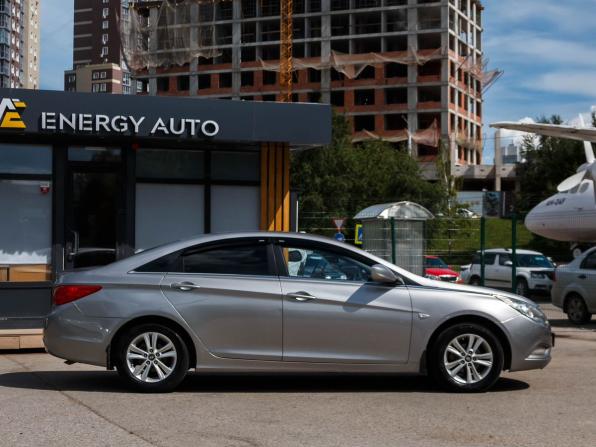 Hyundai Sonata VI (YF) с пробегом 2011 года, цена 770 000 рублей, 275606 км, седан, Автокод Объявления