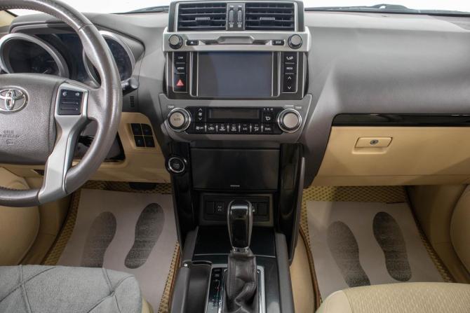 Toyota Land Cruiser Prado 150 Series Рестайлинг 1 с пробегом 2016 года, цена 3 799 000 рублей, 209000 км, внедорожник, Автокод Объявления