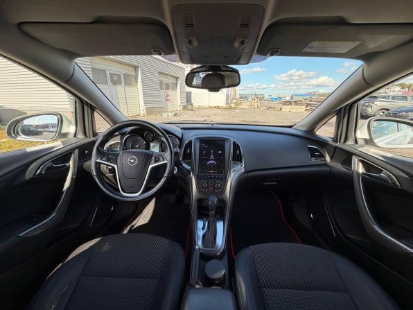 Opel Astra J с пробегом 2012 года, цена 730 000 рублей, 202127 км, хэтчбек, Автокод Объявления