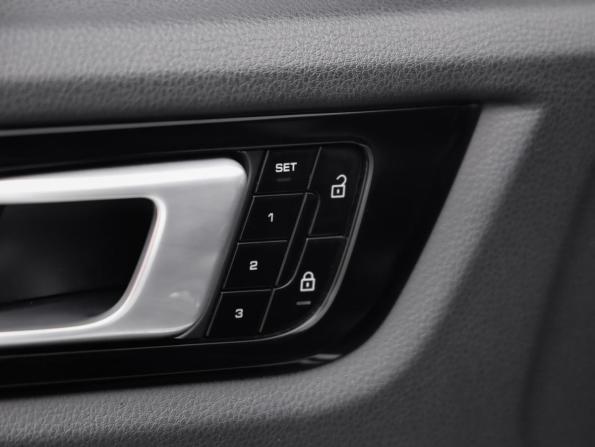 Porsche Cayenne III с пробегом 2018 года, цена 4 749 000 рублей, 191860 км, внедорожник, Автокод Объявления