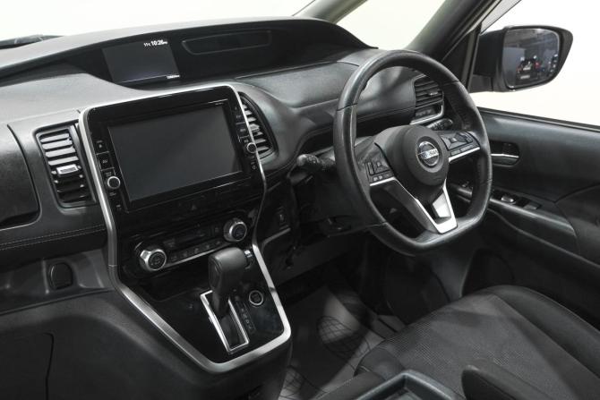 Nissan Serena V (C27) с пробегом 2017 года, цена 1 869 000 рублей, 136000 км, минивэн, Автокод Объявления