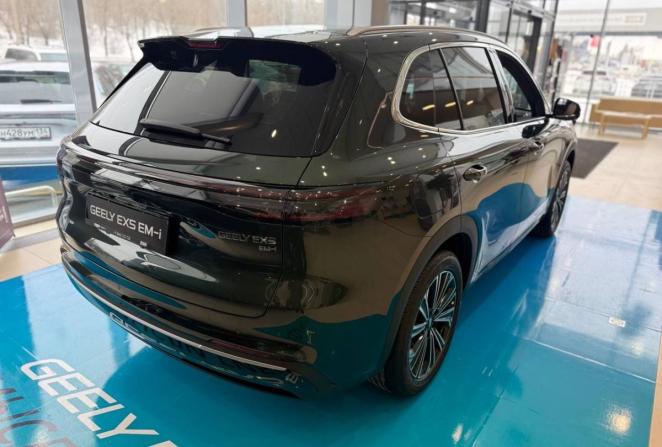 Новый Geely EX5 EM-i 2026 года, цена 3 969 990 рублей, внедорожник, Автокод Объявления