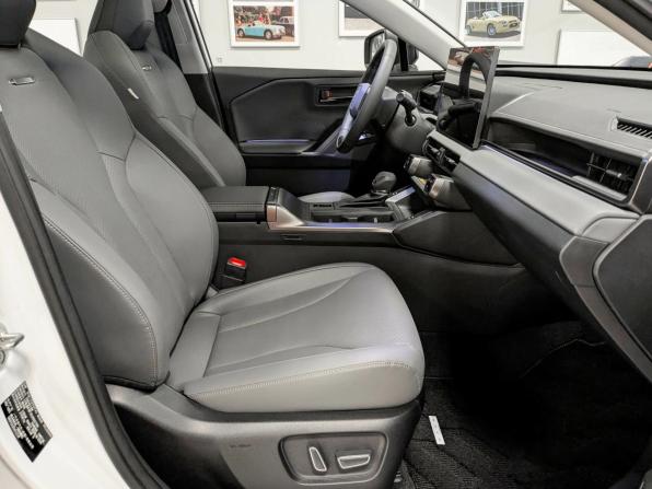Toyota RAV4 VI (XA60) с пробегом 2025 года, цена 4 430 500 рублей, 10 км, внедорожник, Автокод Объявления
