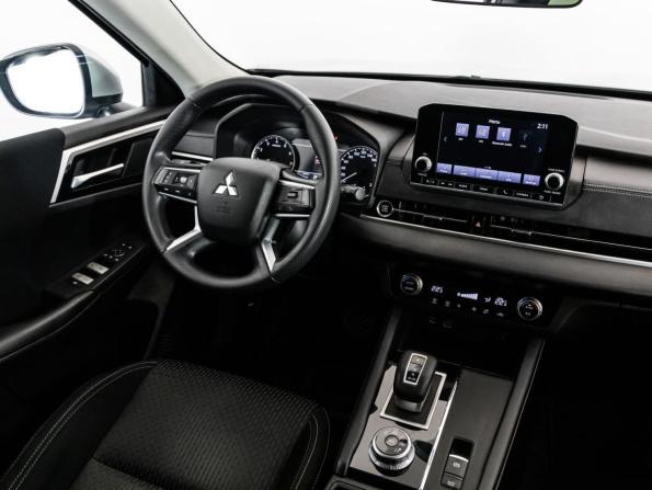 Mitsubishi Outlander IV с пробегом 2022 года, цена 3 160 000 рублей, 67904 км, внедорожник, Автокод Объявления