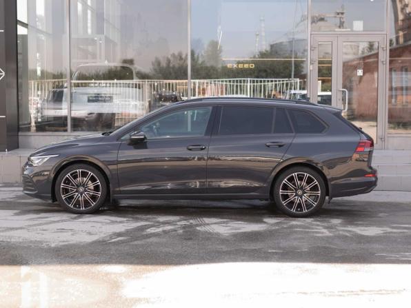 Volkswagen Golf VIII с пробегом 2021 года, цена 1 680 000 рублей, 203704 км, универсал, Автокод Объявления