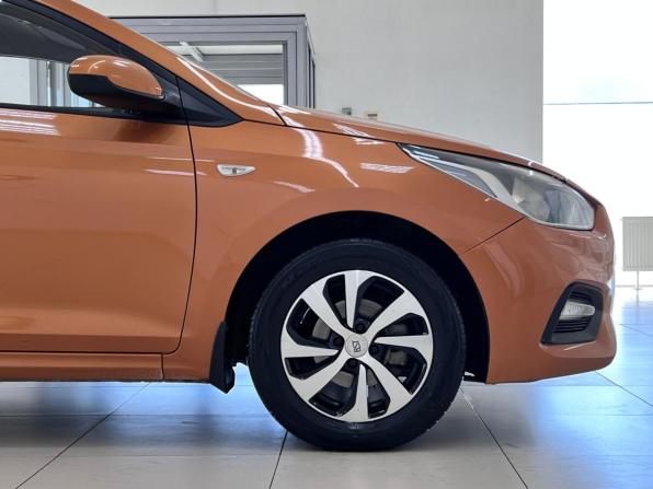 Hyundai Solaris II с пробегом 2018 года, цена 1 310 000 рублей, 153434 км, седан, Автокод Объявления