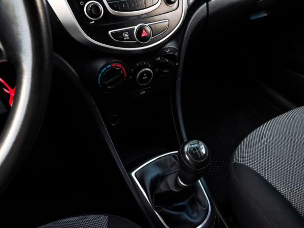 Hyundai Solaris I с пробегом 2012 года, цена 649 000 рублей, 150716 км, хэтчбек, Автокод Объявления