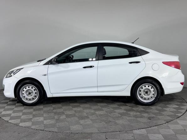 Hyundai Solaris I с пробегом 2013 года, цена 670 000 рублей, 172040 км, седан, Автокод Объявления