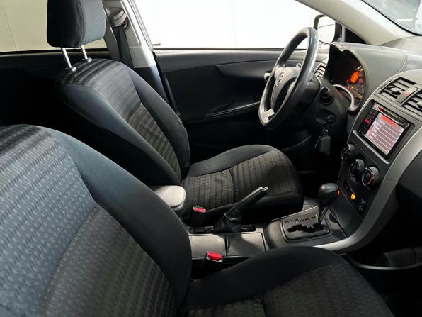 Toyota Corolla X (E140 E150) Рестайлинг с пробегом 2011 года, цена 890 000 рублей, 245551 км, седан, Автокод Объявления