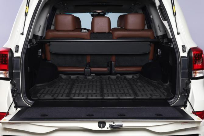 Toyota Land Cruiser 200 Series Рестайлинг 2 с пробегом 2016 года, цена 5 979 000 рублей, 135300 км, внедорожник, Автокод Объявления
