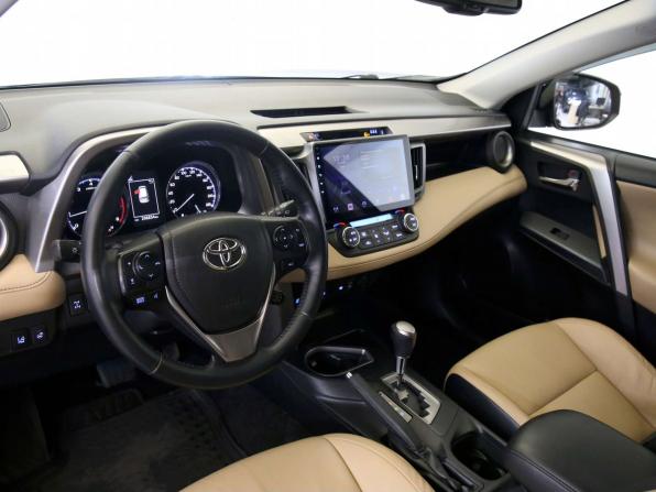 Toyota RAV4 IV (XA40) Рестайлинг с пробегом 2018 года, цена 2 090 000 рублей, 296820 км, внедорожник, Автокод Объявления