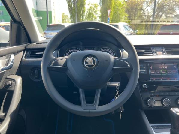 Skoda Octavia III (A7) Рестайлинг с пробегом 2018 года, цена 1 861 500 рублей, 88423 км, лифтбек, Автокод Объявления