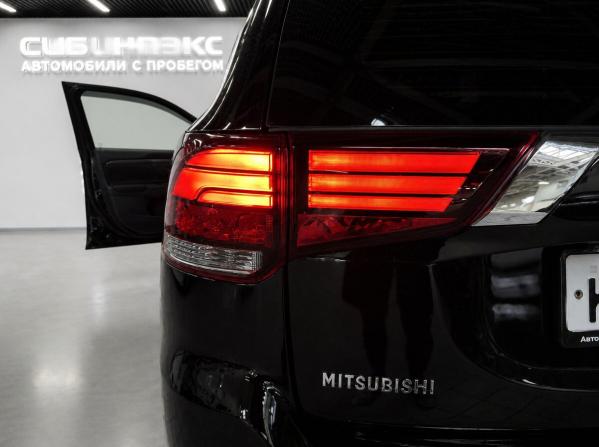 Mitsubishi Outlander III Рестайлинг 2 с пробегом 2017 года, цена 1 699 000 рублей, 208822 км, внедорожник, Автокод Объявления