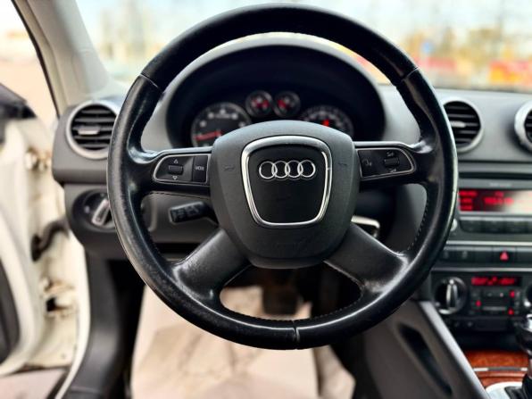 Audi A3 II (8P) Рестайлинг 2 с пробегом 2011 года, цена 879 000 рублей, 135359 км, хэтчбек, Автокод Объявления