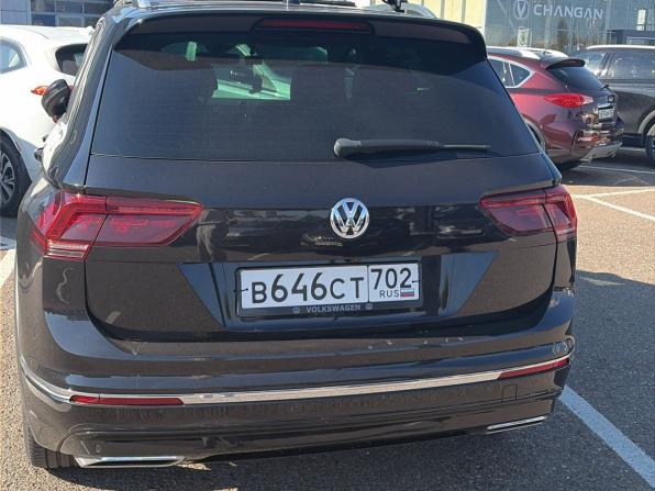 Volkswagen Tiguan II с пробегом 2020 года, цена 3 400 000 рублей, 130000 км, внедорожник, Автокод Объявления