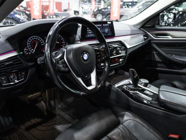 BMW 5 серии VII (G30/G31/G38) с пробегом 2018 года, цена 3 279 585 рублей, 116787 км, седан, Автокод Объявления