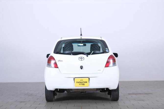 Toyota Vitz II (XP90) с пробегом 2009 года, цена 739 000 рублей, 137210 км, хэтчбек, Автокод Объявления