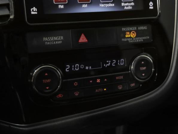 Mitsubishi Outlander III Рестайлинг 3 с пробегом 2018 года, цена 2 189 000 рублей, 127564 км, внедорожник, Автокод Объявления