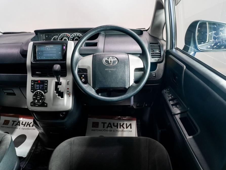 Toyota Noah II (R70) Чита  - изображение 9