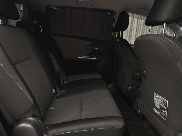 Toyota Wish II с пробегом 2010 года, цена 1 259 000 рублей, 108000 км, минивэн, Автокод Объявления